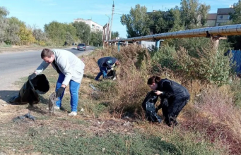 Субботники с масштабной уборкой мусора в Астрахани