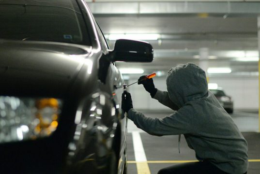 Полицейский назвал четыре тревожных сигнала, указывающих на подготовку угона автомобиля